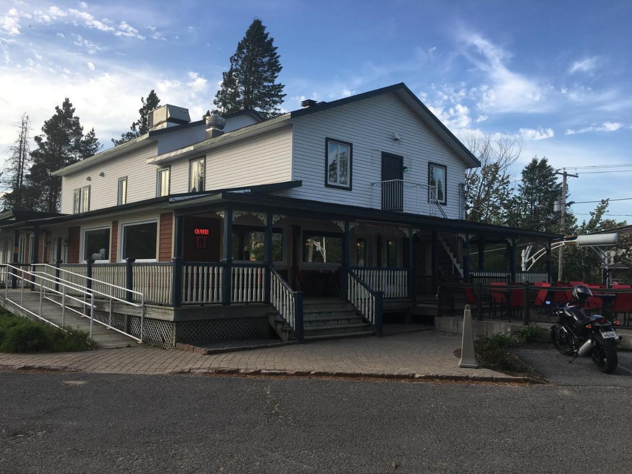 Auberge Valcartier Saint-Gabriel-De-Valcartier Zewnętrze zdjęcie